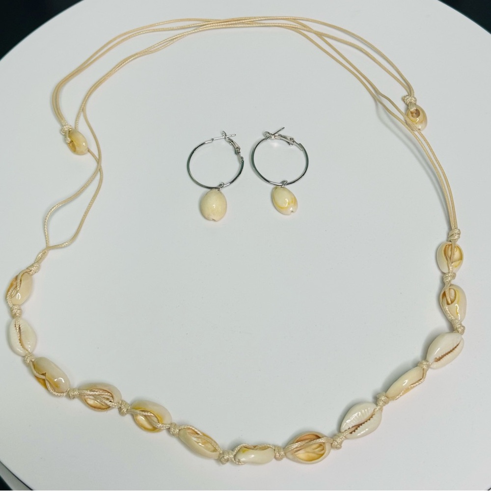 Shell Necklace & Earrings Set